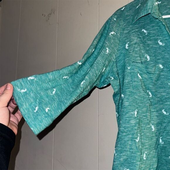 Coral Bay Petite Women's L Green Seahorse Print V-Neck Blouse 3/4 Sleeve - Picture 4 of 9